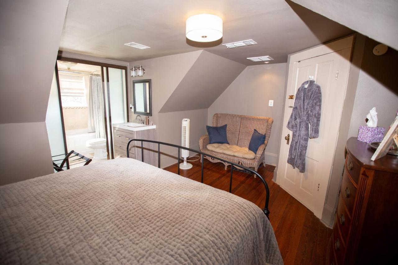 Blue Heron Bed And Breakfast On Lake Granbury Eksteriør billede