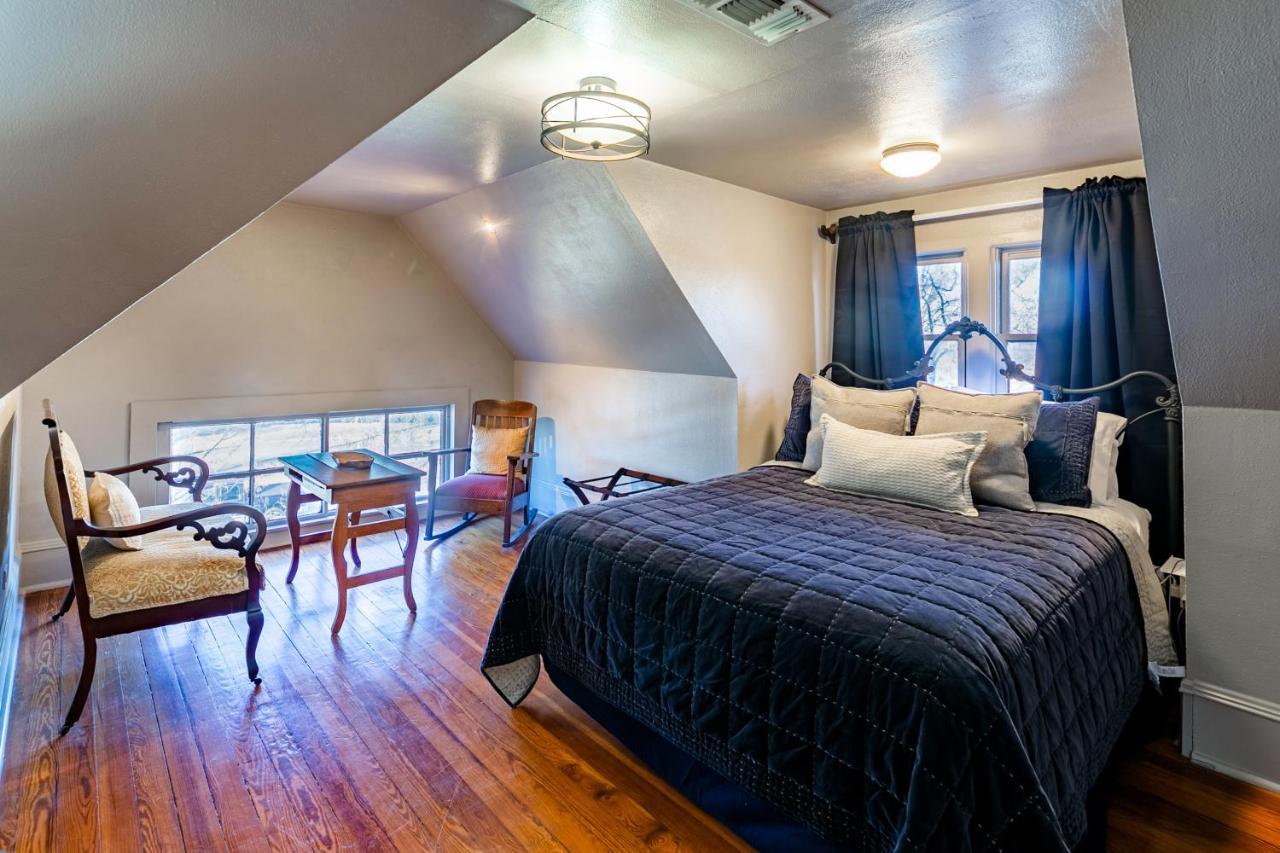 Blue Heron Bed And Breakfast On Lake Granbury Eksteriør billede