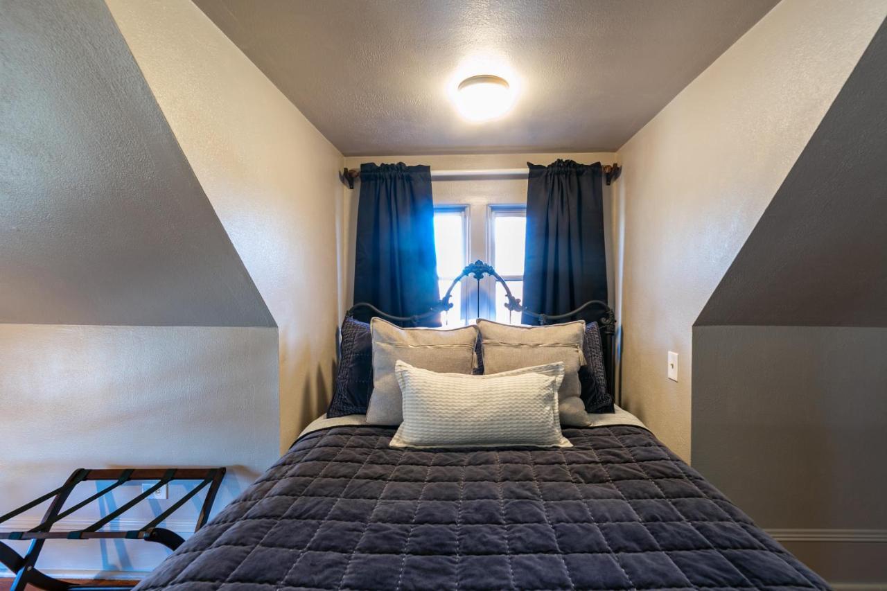 Blue Heron Bed And Breakfast On Lake Granbury Eksteriør billede